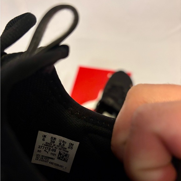 Puma Women’s Sneakers - Picture 4 of 5